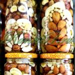 Мед с орехами (0,35л)